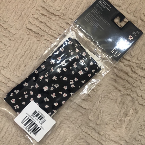 GAP floral face masks 3-pack, New in sealed packaging - Picture 7 of 16